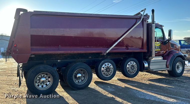 image for item LO9386 2019 Peterbilt 567  dump truck