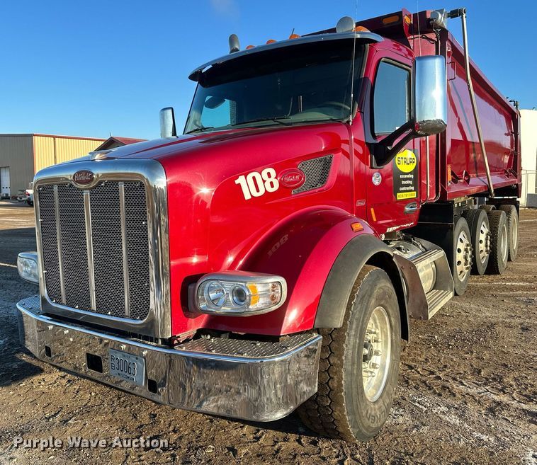 image for item LO9386 2019 Peterbilt 567  dump truck