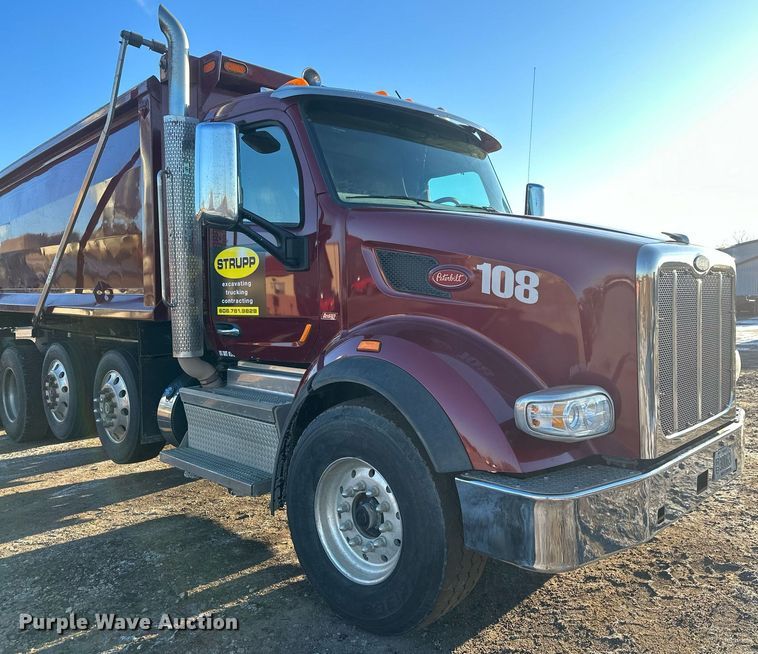 image for item LO9386 2019 Peterbilt 567  dump truck