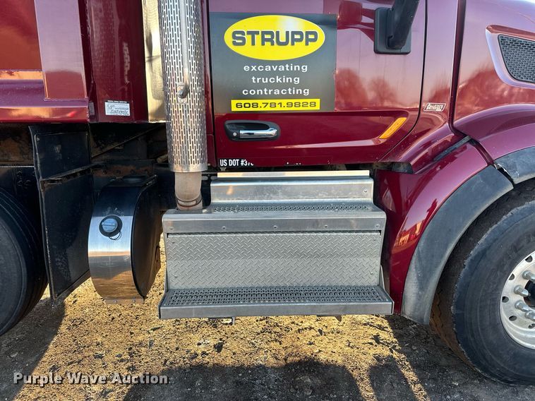 image for item LO9386 2019 Peterbilt 567  dump truck