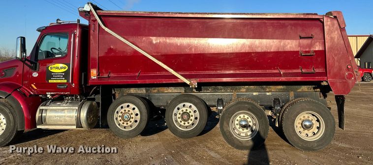 image for item LO9386 2019 Peterbilt 567  dump truck
