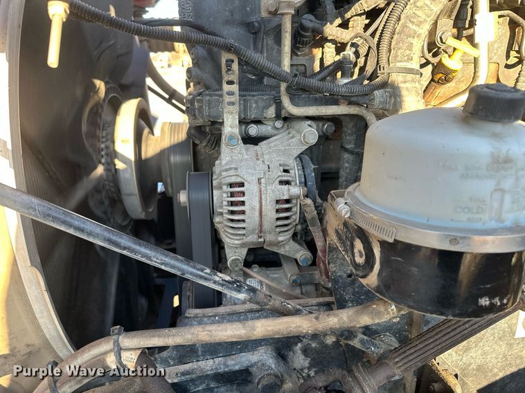 image for item LO9386 2019 Peterbilt 567  dump truck