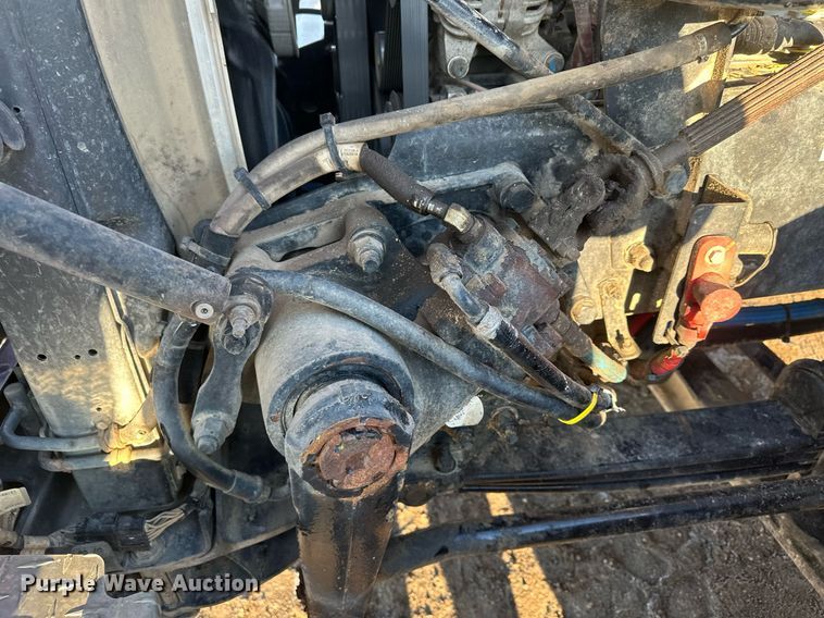 image for item LO9386 2019 Peterbilt 567  dump truck