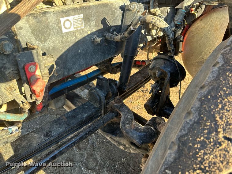 image for item LO9386 2019 Peterbilt 567  dump truck