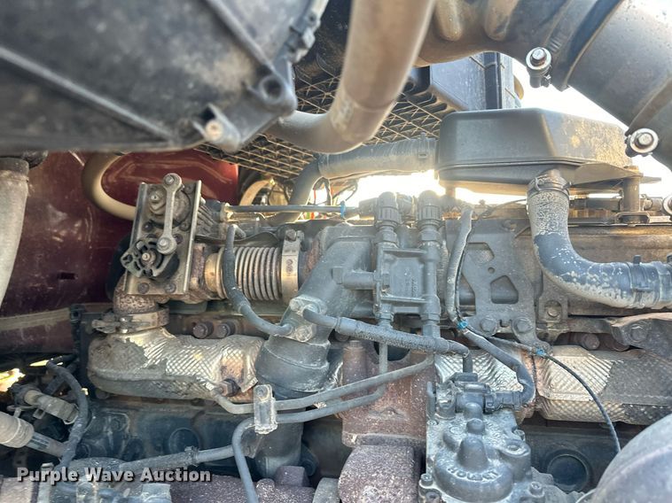 image for item LO9386 2019 Peterbilt 567  dump truck