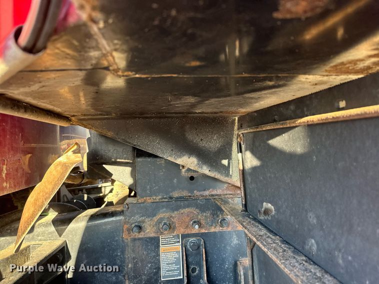 image for item LO9386 2019 Peterbilt 567  dump truck