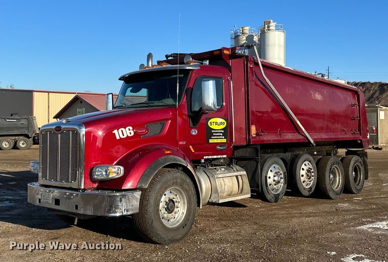 image for item LO9387 2019 Peterbilt 567  dump truck