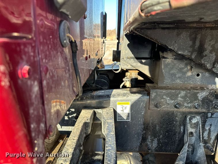 image for item LO9387 2019 Peterbilt 567  dump truck