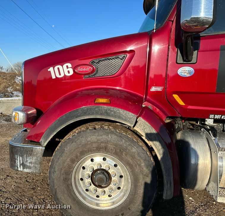 image for item LO9387 2019 Peterbilt 567  dump truck