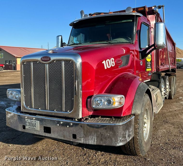 image for item LO9387 2019 Peterbilt 567  dump truck