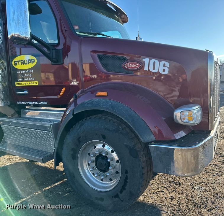 image for item LO9387 2019 Peterbilt 567  dump truck