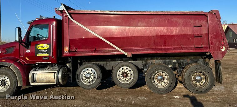 image for item LO9387 2019 Peterbilt 567  dump truck