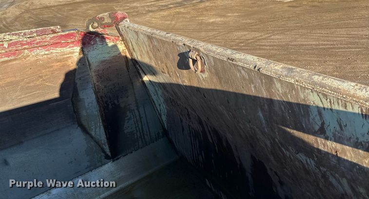 image for item LO9387 2019 Peterbilt 567  dump truck