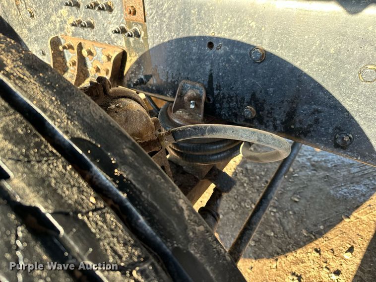 image for item LO9387 2019 Peterbilt 567  dump truck