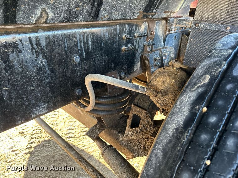 image for item LO9387 2019 Peterbilt 567  dump truck