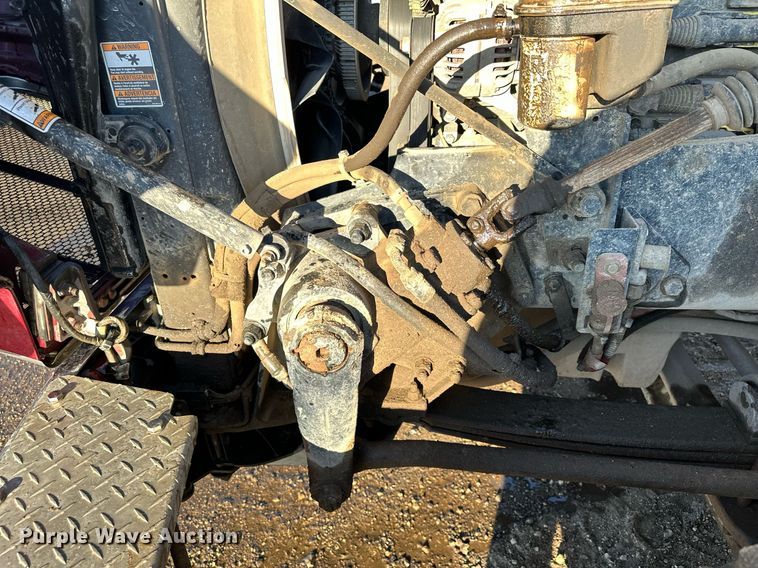 image for item LO9387 2019 Peterbilt 567  dump truck