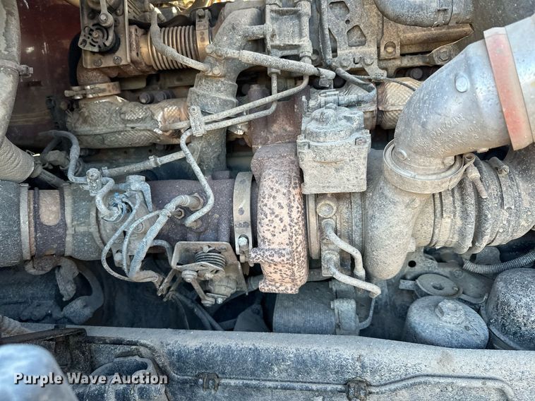 image for item LO9387 2019 Peterbilt 567  dump truck