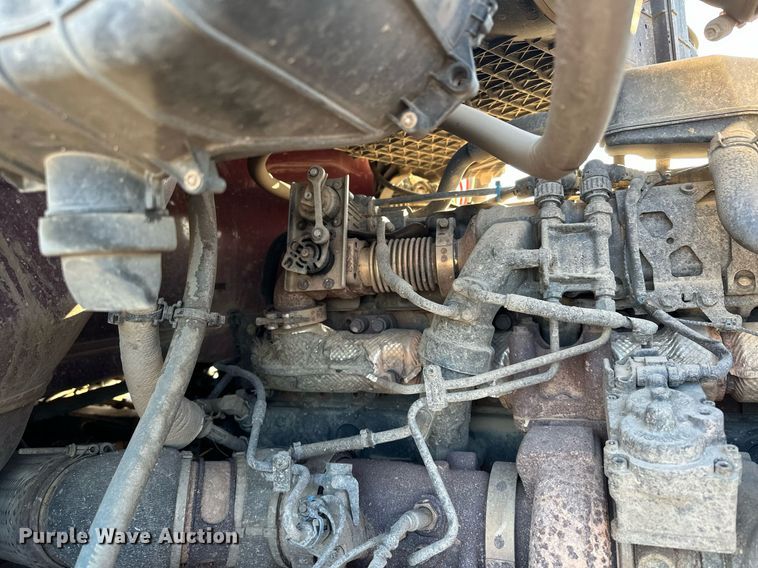 image for item LO9387 2019 Peterbilt 567  dump truck