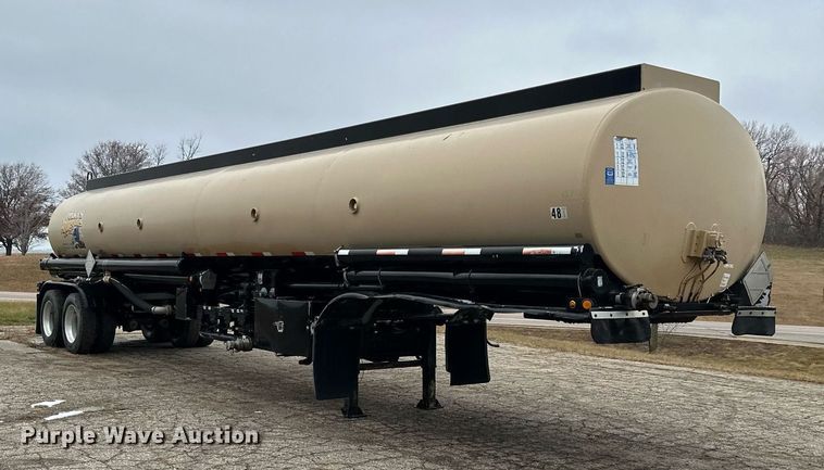 image for item LO9403 1996 Polar  tank trailer