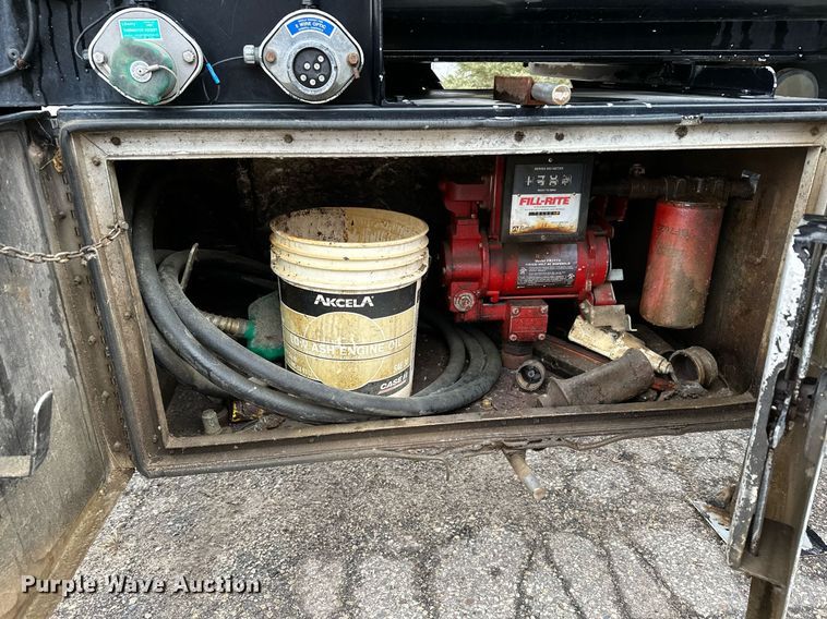 image for item LO9403 1996 Polar  tank trailer