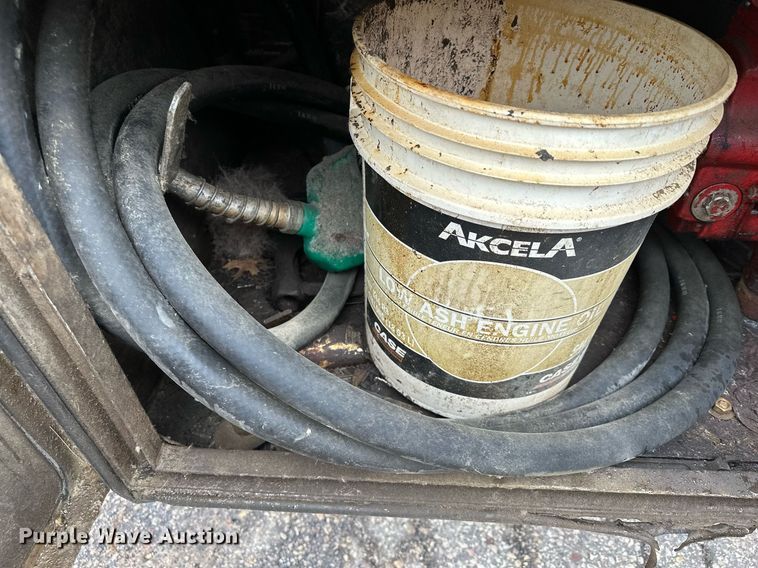 image for item LO9403 1996 Polar  tank trailer