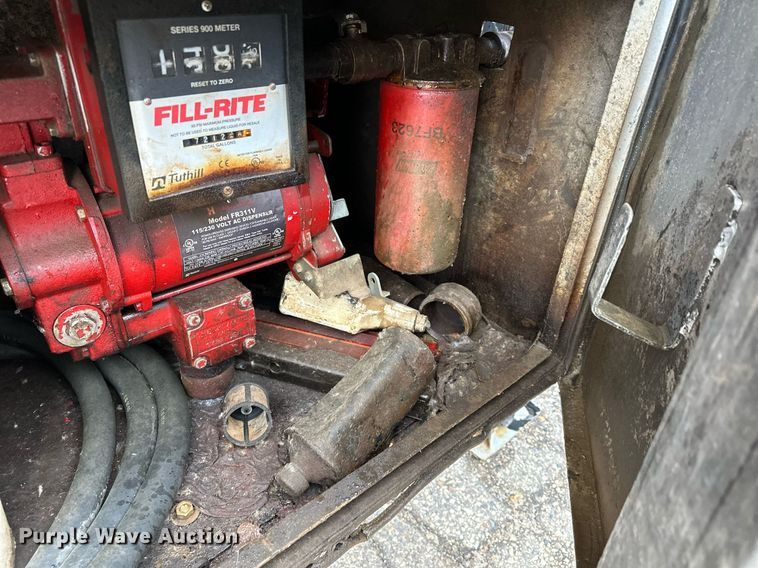 image for item LO9403 1996 Polar  tank trailer