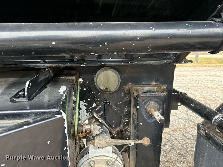 image for item LO9403 1996 Polar  tank trailer