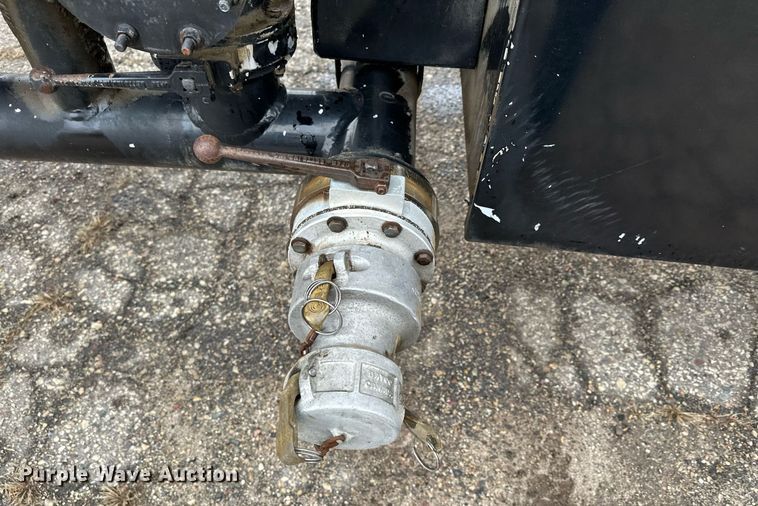 image for item LO9403 1996 Polar  tank trailer