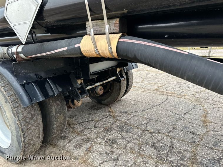 image for item LO9403 1996 Polar  tank trailer