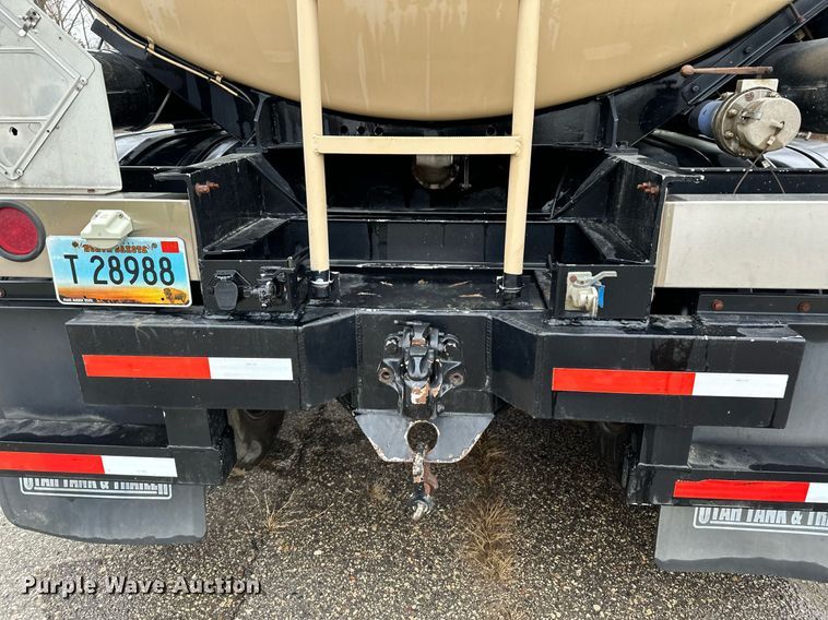image for item LO9403 1996 Polar  tank trailer