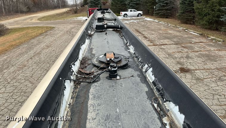 image for item LO9403 1996 Polar  tank trailer