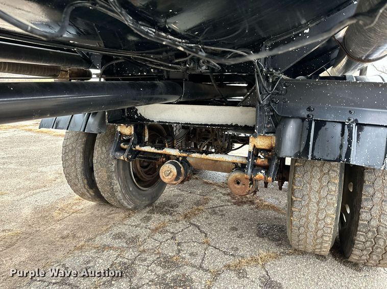 image for item LO9403 1996 Polar  tank trailer