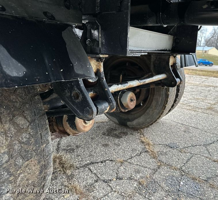 image for item LO9403 1996 Polar  tank trailer