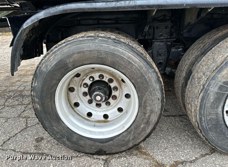 image for item LO9403 1996 Polar  tank trailer