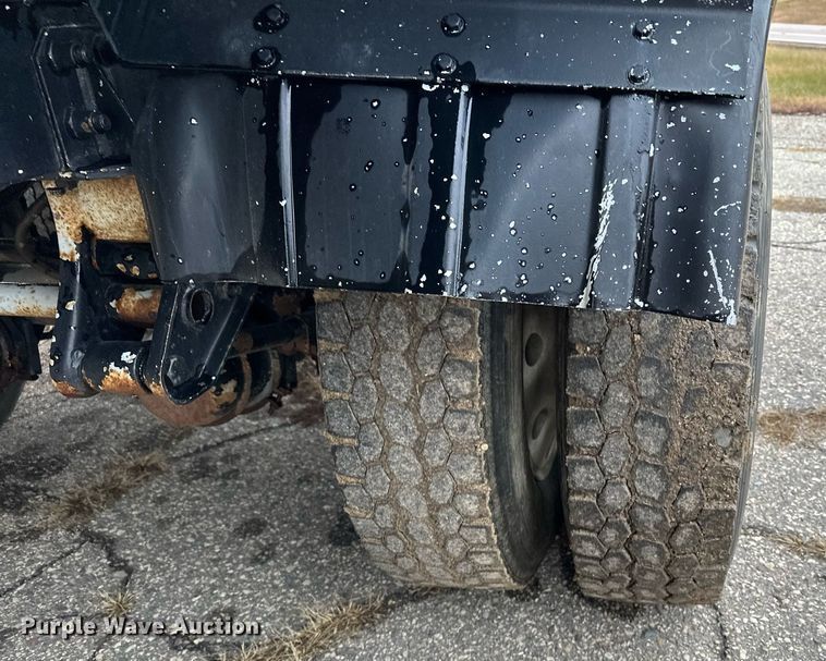 image for item LO9403 1996 Polar  tank trailer