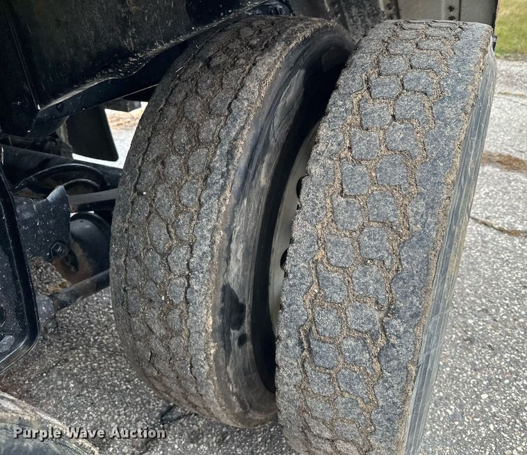 image for item LO9403 1996 Polar  tank trailer