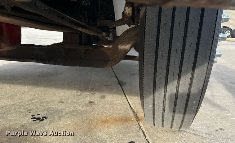 image for item LO9411 2006 International 9400i  semi truck