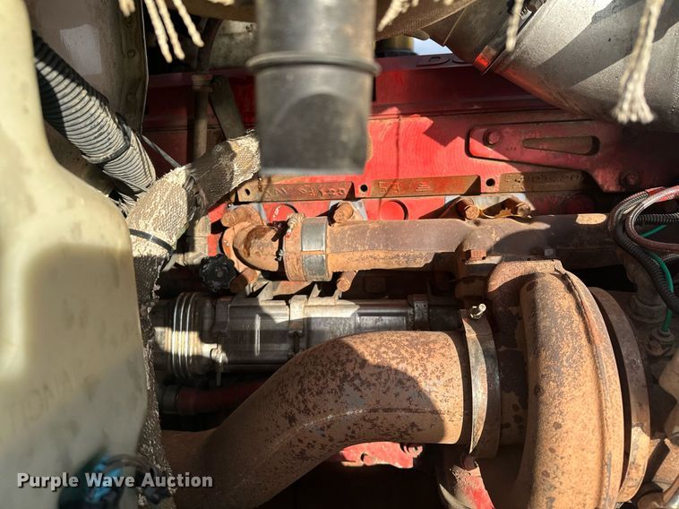 image for item LO9411 2006 International 9400i  semi truck