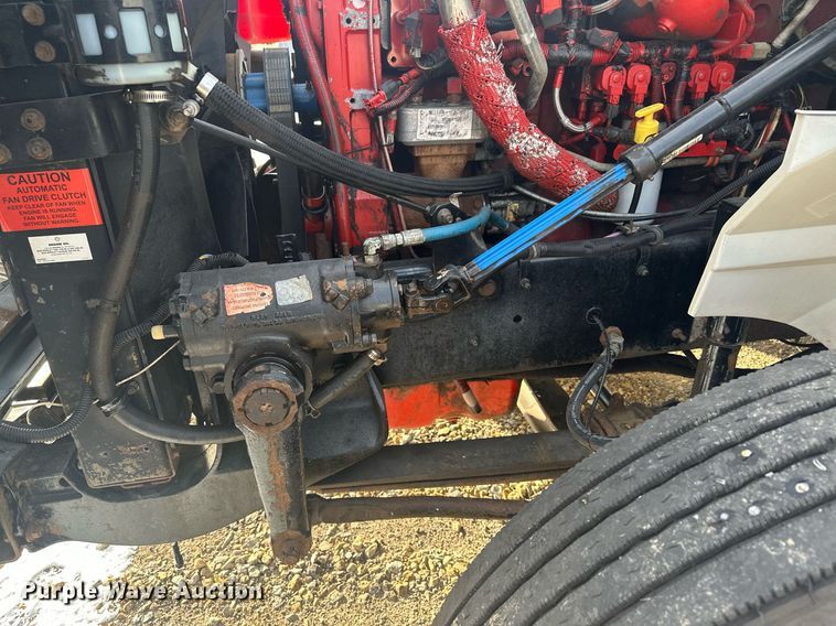 image for item LO9411 2006 International 9400i  semi truck