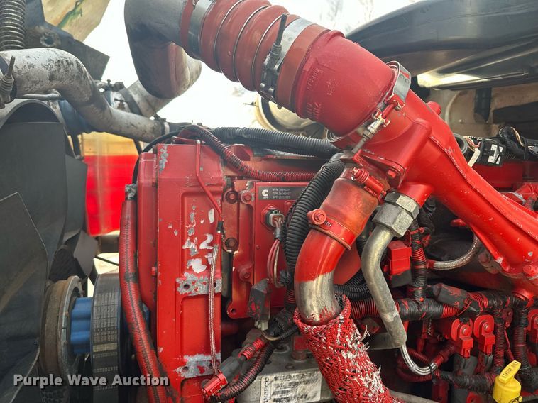 image for item LO9411 2006 International 9400i  semi truck