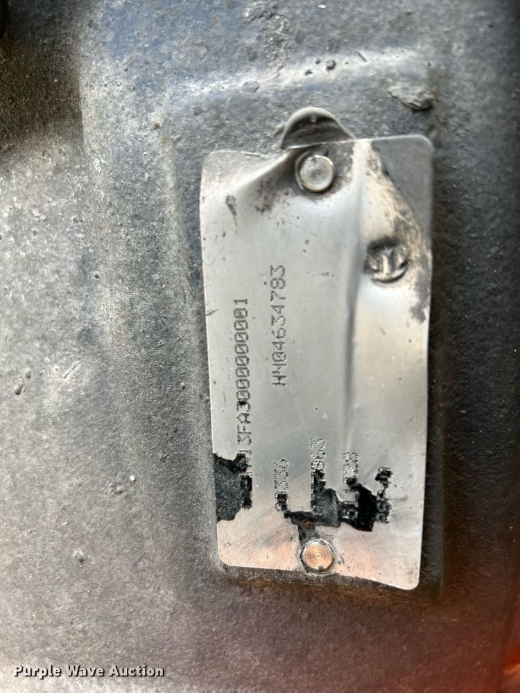 image for item LO9908 2015 Peterbilt 579 semi truck