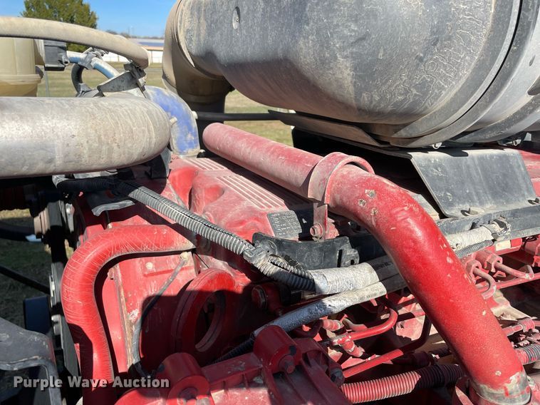 image for item LV9204 2013 Kenworth T800  semi truck