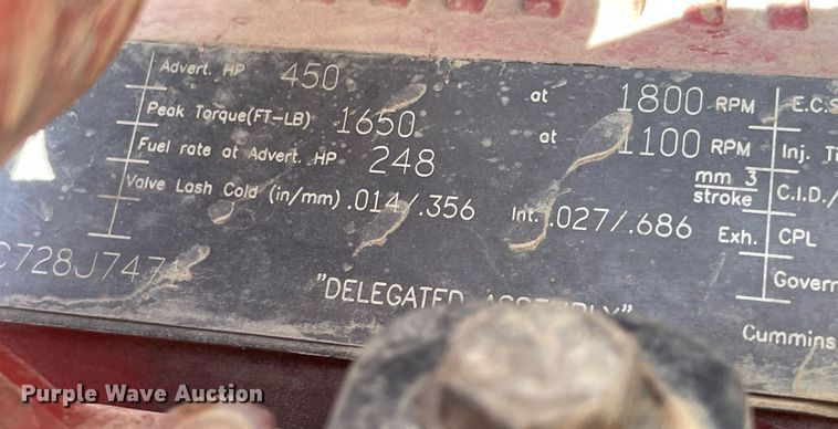 image for item LV9204 2013 Kenworth T800  semi truck