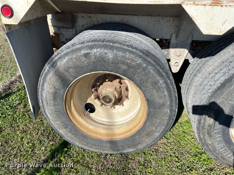 image for item LV9206 2011 CPS SBD40  bottom dump trailer