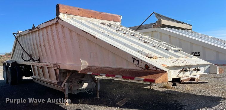 image for item LV9208 2004 CPS SBD-240  bottom dump trailer