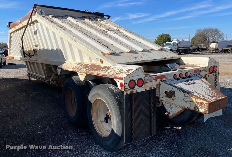 image for item LV9208 2004 CPS SBD-240  bottom dump trailer