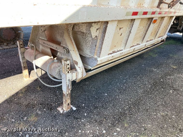 image for item LV9208 2004 CPS SBD-240  bottom dump trailer
