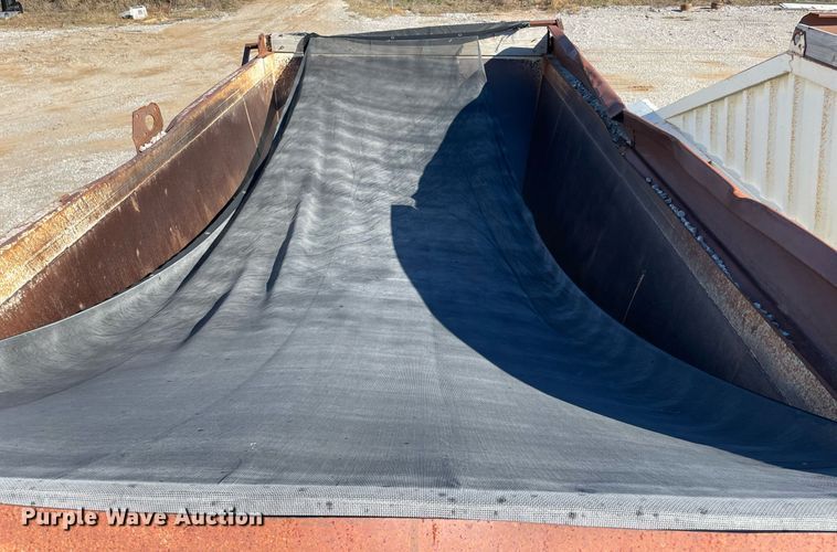 image for item LV9208 2004 CPS SBD-240  bottom dump trailer