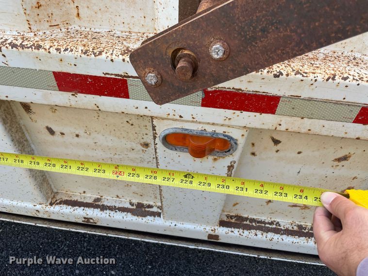 image for item LV9208 2004 CPS SBD-240  bottom dump trailer