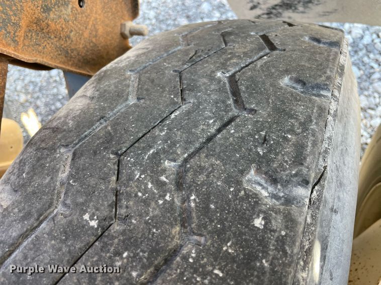 image for item LV9208 2004 CPS SBD-240  bottom dump trailer